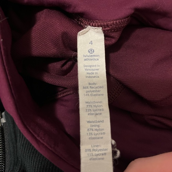 Lululemon shorts - Picture 5 of 5